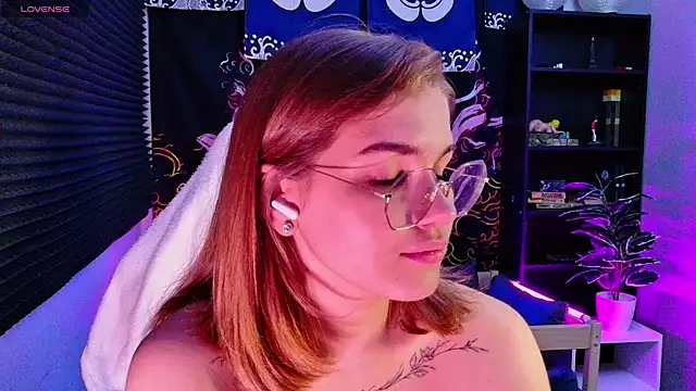SophieMurrr online show from July 20, 8:11 pm