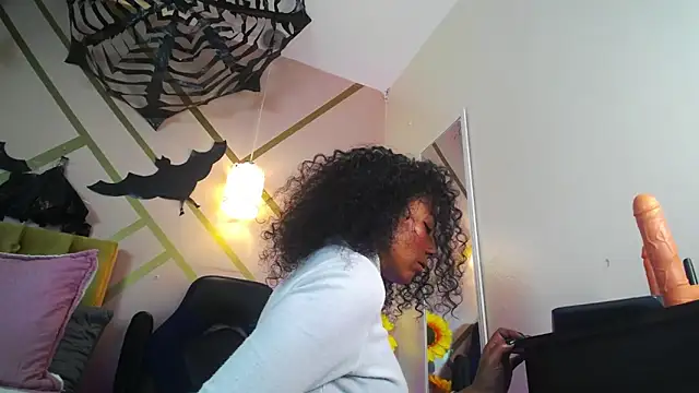 brendaliive online show from October 9, 7:45 pm