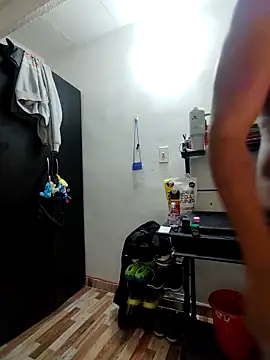 SanChacal5694 online show from October 29, 2:47 am