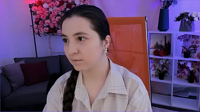 VirtuallVoyant online show from February 5, 7:24 am