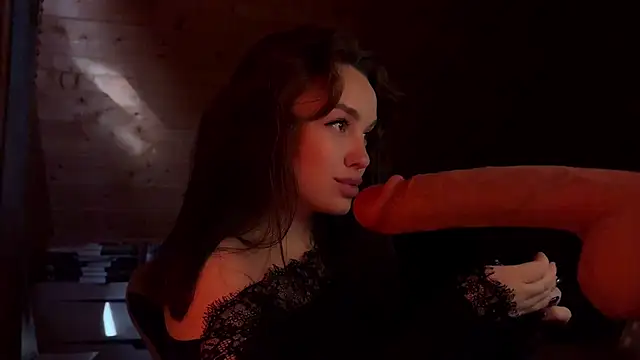 Snapshot of Crucio chatting on March 24, 7:13 am Crucio online show from March 24, 7:13 am