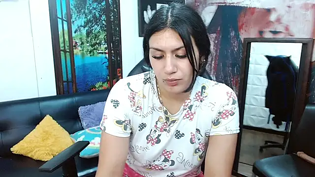 Snapshot of gigi_gilt_ chatting on April 5, 4:59 pm gigi gilt online show from April 5, 4:59 pm