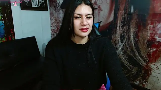 Snapshot of gigi_gilt_ chatting on May 3, 4:35 pm gigi gilt online show from May 3, 4:35 pm
