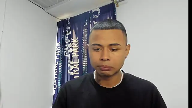  Logan Colton  online show from November 14, 8:18 pm