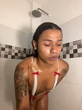 cam11 07 online show from March 12, 8:37 pm