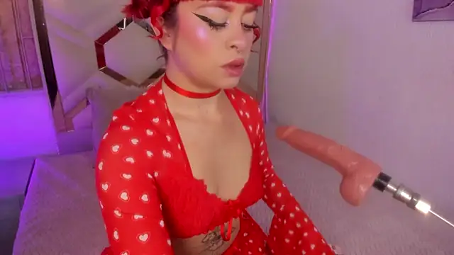 Snapshot of Venuss1_ chatting on February 19, 6:42 am Venuss1 online show from February 19, 6:42 am