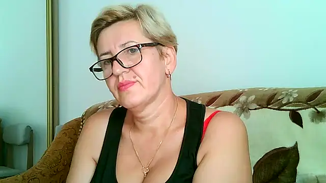 Snapshot of Dana4921 chatting on September 12, 1:22 pm Dana4921 online show from September 12, 1:22 pm