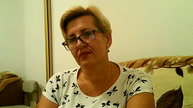 Snapshot of Dana4921 chatting on September 24, 3:48 pm Dana4921 online show from September 24, 3:48 pm