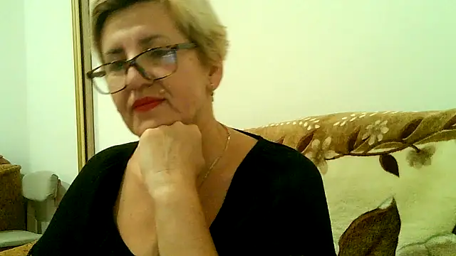 Snapshot of Dana4921 chatting on September 27, 5:40 pm Dana4921 online show from September 27, 5:40 pm