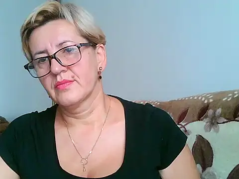 Snapshot of Dana4921 chatting on October 1, 2:12 pm Dana4921 online show from October 1, 2:12 pm