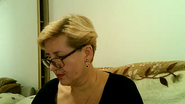 Snapshot of Dana4921 chatting on October 21, 3:46 pm Dana4921 online show from October 21, 3:46 pm