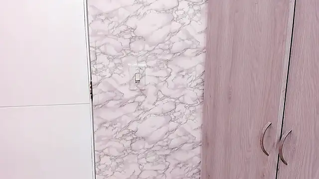 SASHA BROWNIE   online show from October 6, 7:55 pm