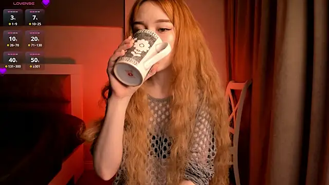 Clarity Yumi online show from October 19, 3:07 am