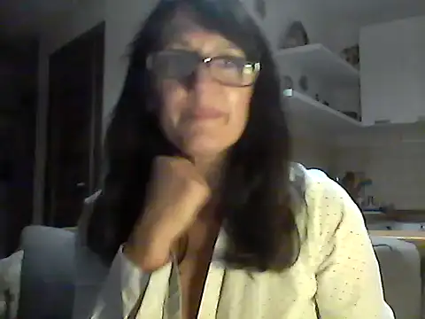 Elena48324 online show from October 6, 5:43 pm