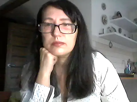 Snapshot of Elena48324 chatting on March 29, 7:30 am Elena48324 online show from March 29, 7:30 am