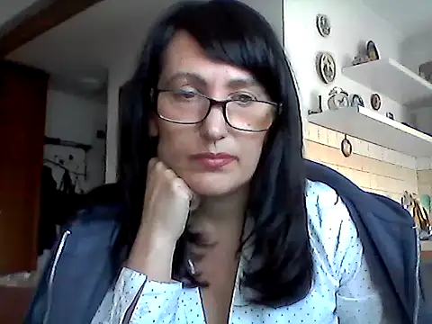 Snapshot of Elena48324 chatting on April 10, 11:04 am Elena48324 online show from April 10, 11:04 am