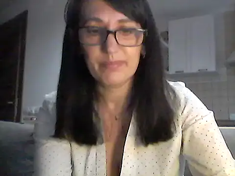 Snapshot of Elena48324 chatting on April 16, 5:03 pm Elena48324 online show from April 16, 5:03 pm