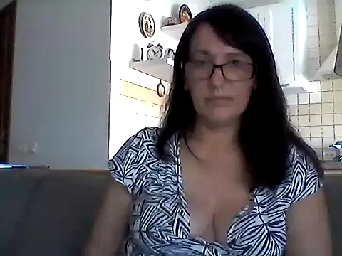 Snapshot of Elena48324 chatting on June 27, 10:53 am Elena48324 online show from June 27, 10:53 am