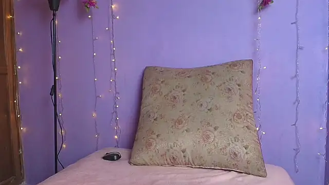 Dafne Mel online show from October 23, 1:21 pm