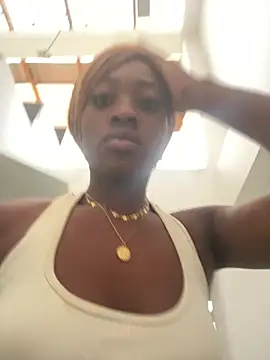 Skylar Smith  online show from June 8, 11:32 am