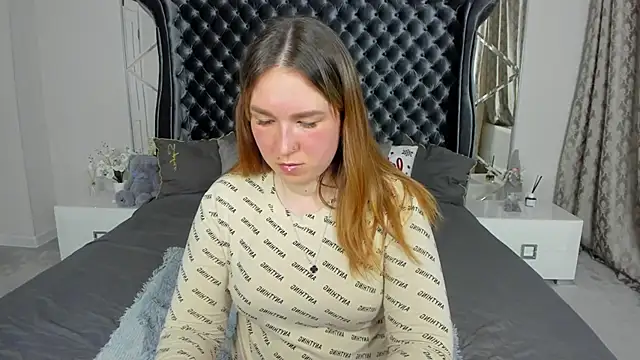 Snapshot of Sofii_darling chatting on March 8, 5:39 pm Sofii darling online show from March 8, 5:39 pm