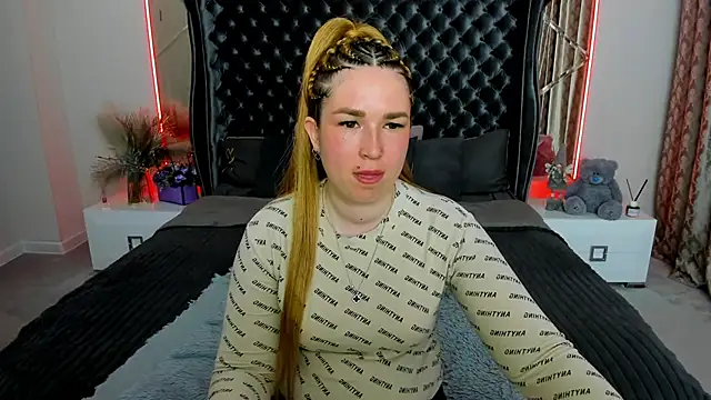 Snapshot of Sofii_darling chatting on March 31, 4:29 pm Sofii darling online show from March 31, 4:29 pm