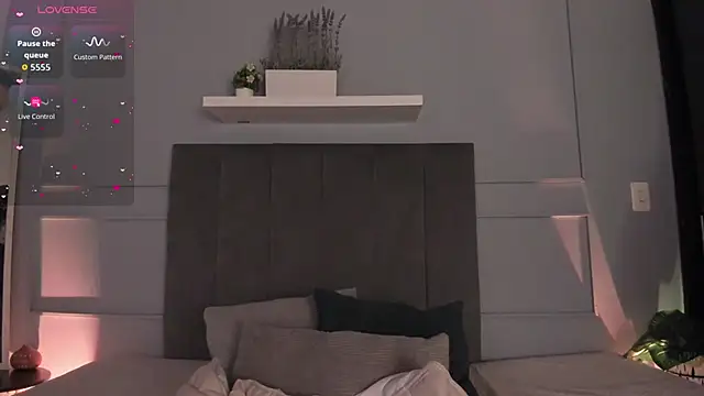 Sweet Janne  online show from October 14, 7:03 pm