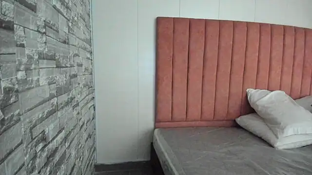 ashley Olsen online show from October 22, 3:07 am