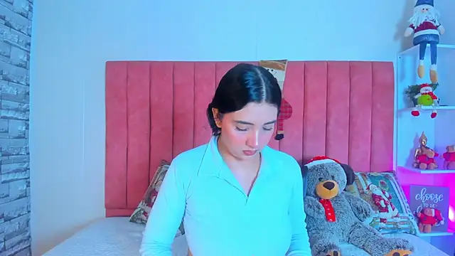 ashley Olsen online show from November 29, 3:20 am