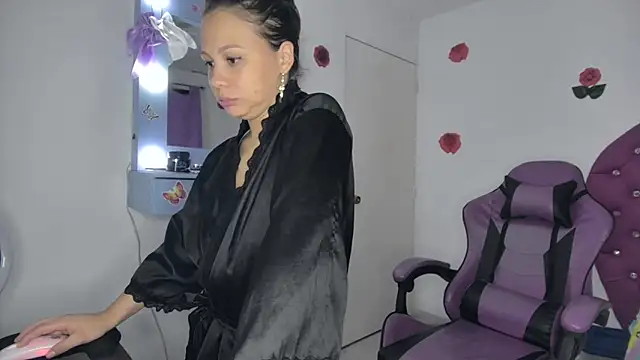 soffy rosses online show from May 11, 4:51 am