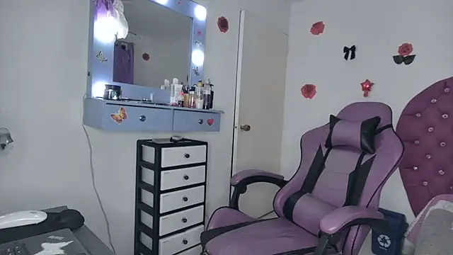 soffy rosses online show from June 9, 3:18 am