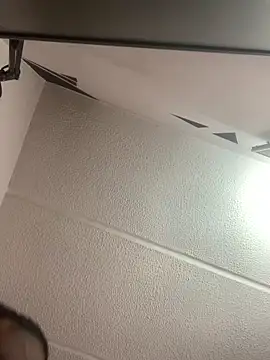 malek xarx  online show from October 22, 7:02 pm