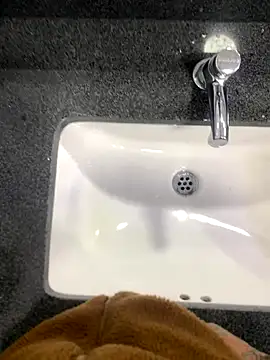 malek xarx  online show from November 6, 10:32 pm