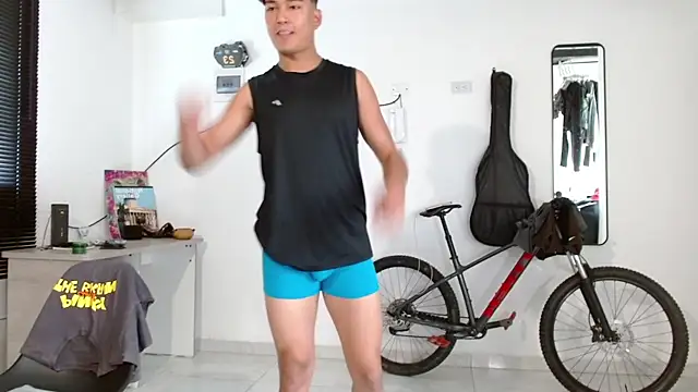 Snapshot of SneyderHotSports chatting on February 12, 7:53 pm SneyderHotSports online show from February 12, 7:53 pm