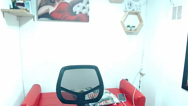 DIVAX MONSERRAT online show from March 29, 5:46 pm