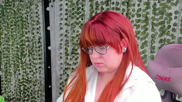 Snapshot of Michelle_Wilsson chatting on July 28, 7:48 am Michelle Wilsson online show from July 28, 7:48 am