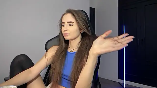 s meow online show from October 31, 11:06 pm