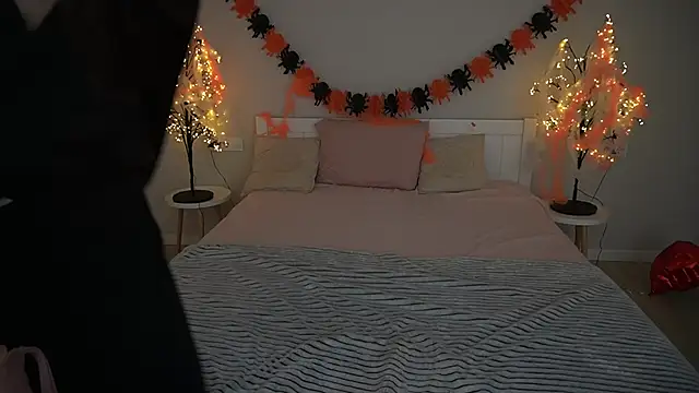 BerryDiva online show from October 19, 6:03 am