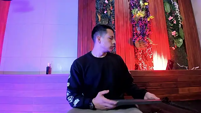 Dustin Sonne online show from February 2, 3:27 am