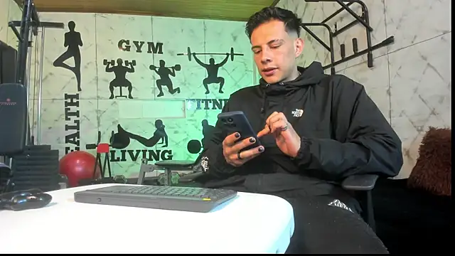 Dustin Sonne online show from June 12, 3:38 am