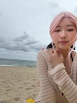 winter11 online show from September 19, 2:24 am