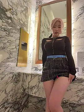 winter11 online show from October 4, 8:12 am