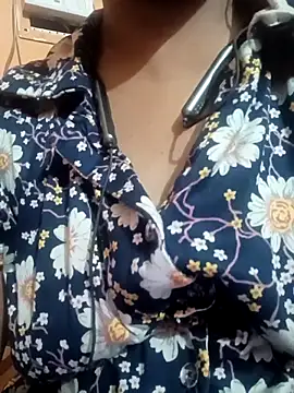Stripgirl06 online show from September 18, 8:16 am