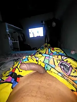 Snapshot of sexyboy_fox chatting on January 17, 4:17 am sexyboy fox online show from January 17, 4:17 am