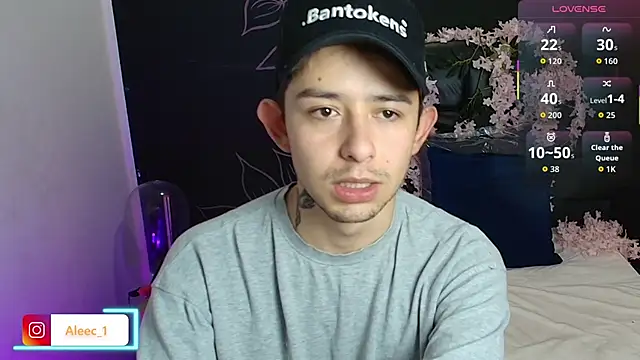 Aleecandrews online show from November 12, 7:13 pm