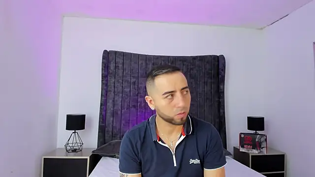 Snapshot of Lushian_ chatting on July 14, 4:23 pm Lushian online show from July 14, 4:23 pm