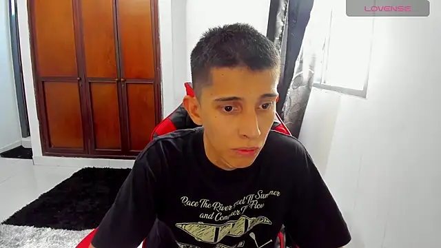 gomitaboy 1 online show from September 15, 7:14 pm