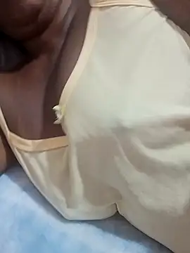 Snapshot of gatadanada chatting on March 16, 3:01 am gatadanada online show from March 16, 3:01 am