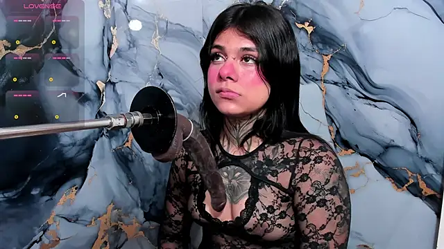 Emily Evo online show from November 5, 7:36 pm