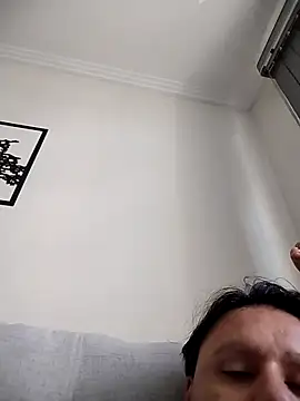 Snapshot of LeoMaduroSP chatting on September 18, 3:03 pm LeoMaduroSP online show from September 18, 3:03 pm